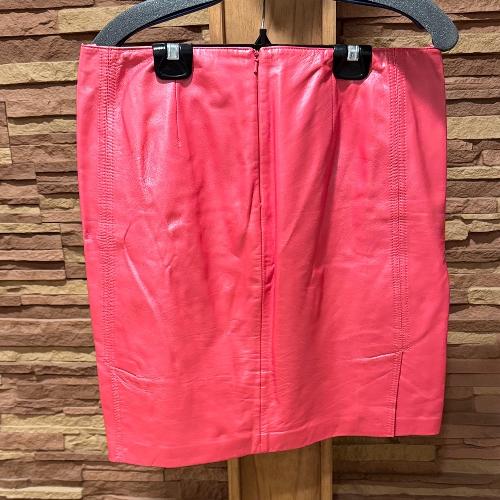 Cache Genuine Leather Women's Pink 2PC MINI Skirt & Blazer Suit - Picture 7 of 12